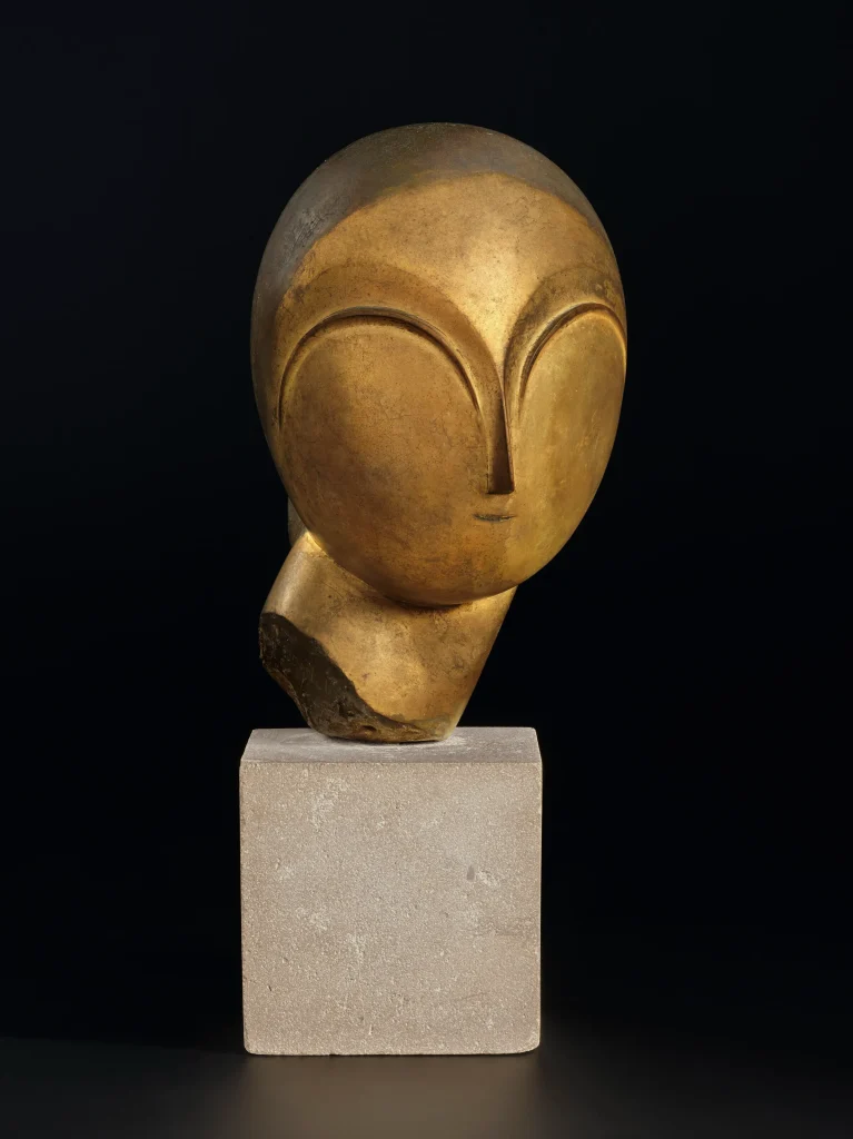 Escultura Danaïde de Constantin Brancusi, obra que estableció el récord del artista al venderse por US$107,585,000 en una subasta pública en 2026.