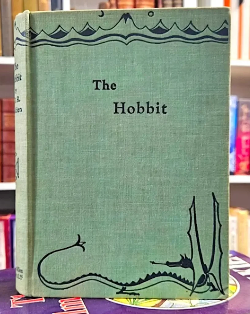 Primera edición de The Hobbit de 1937 encontrada durante el vaciado de una casa en Bristol